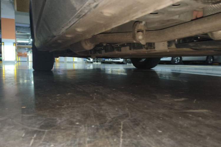 Used Baojun Yunhai 2024 140km Plug-in Hybrid Version Chassis Rear Left