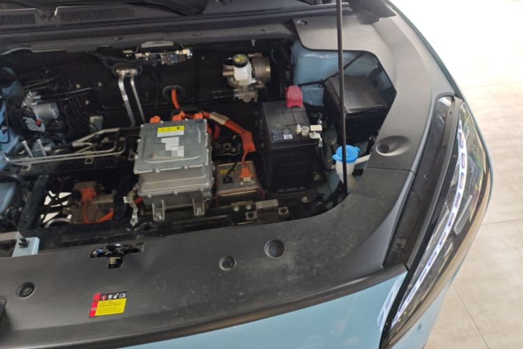 Used Baojun Yunhai 2024 600km Pure Electric Version Engine Bay Left