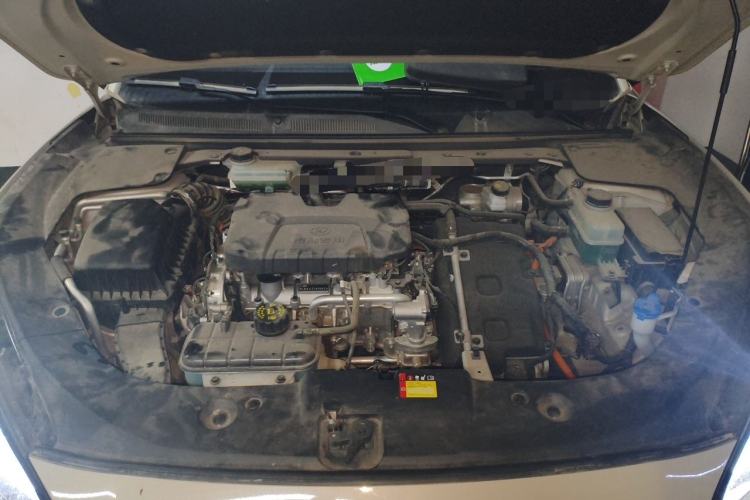 Used Baojun Yunhai 2024 140km Plug-in Hybrid Version Engine Bay