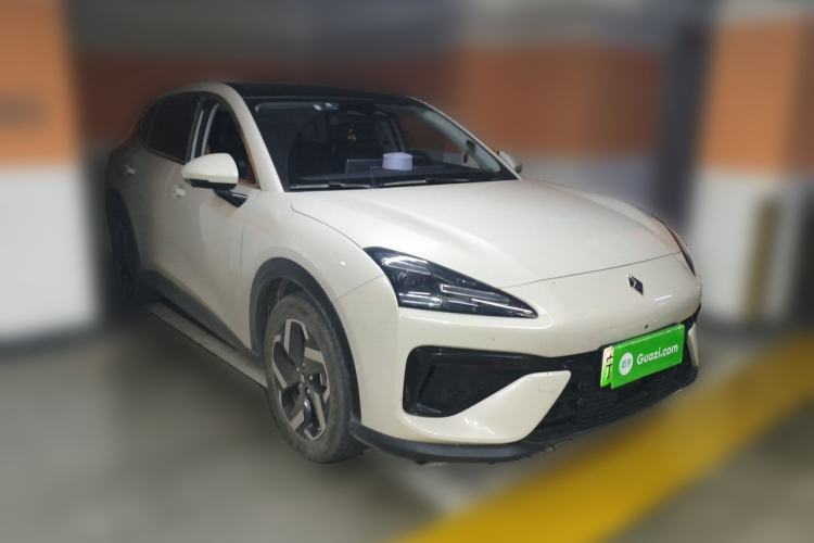 Used Baojun Yunhai 2024 140km Plug-in Hybrid Version Front Right 45 Deg