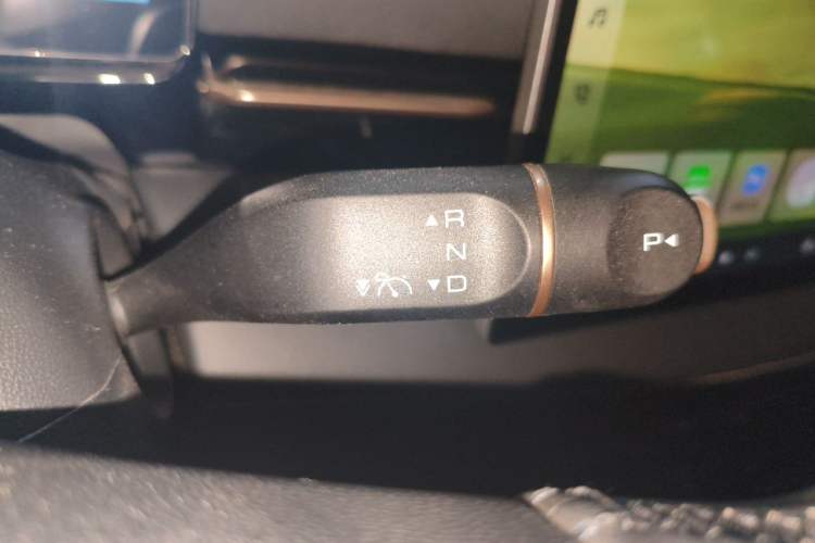 Used Baojun Yunhai 2024 140km Plug-in Hybrid Version Gear Lever