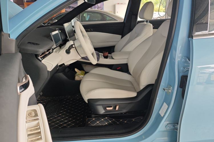 Used Baojun Yunhai 2024 600km Pure Electric Version Left Front Seat