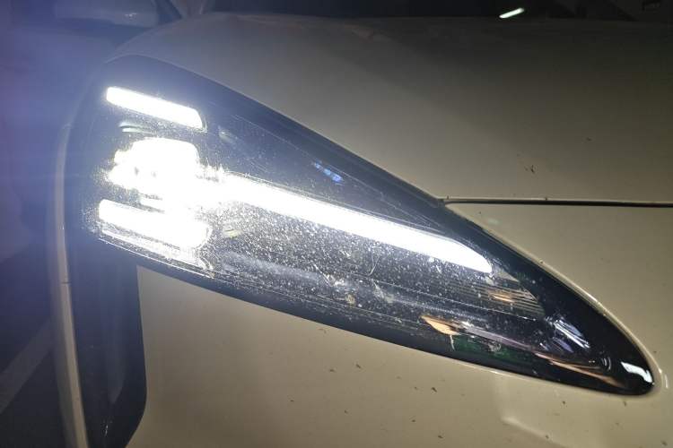 Used Baojun Yunhai 2024 500km Pure Electric Version Right Front Headlight