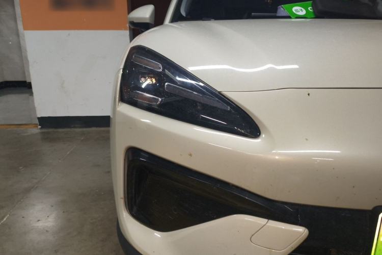 Used Baojun Yunhai 2024 140km Plug-in Hybrid Version Right Front Headlight