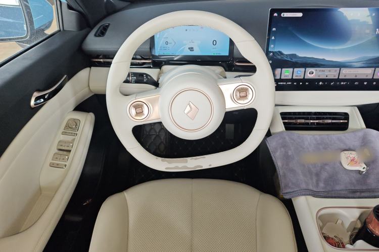 Used Baojun Yunhai 2024 600km Pure Electric Version Steering Wheel