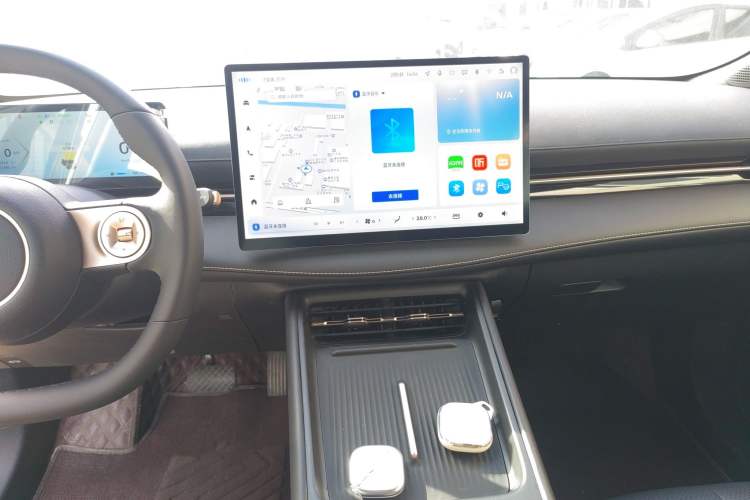 Used Baojun Yunhai 2024 140km Plug-in Hybrid Version Audio And AC Panel
