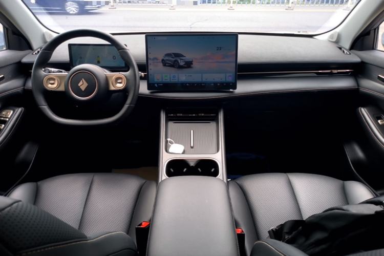 Used Baojun Yunhai 2024 500km Pure Electric Version Center Console