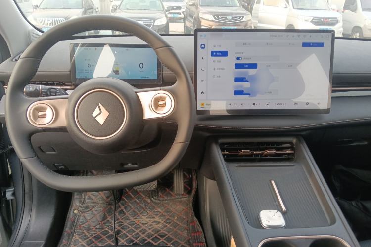 Used Baojun Yunhai 2024 600km Pure Electric Version Center Console
