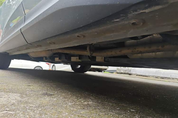 Used Baojun Yunhai 2024 140km Plug-in Hybrid Version Chassis Rear Left