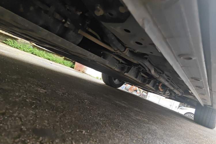 Used Baojun Yunhai 2024 140km Plug-in Hybrid Version Chassis Rear Right