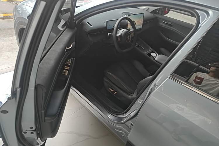 Used Baojun Yunhai 2024 600km Pure Electric Version Driver Seat