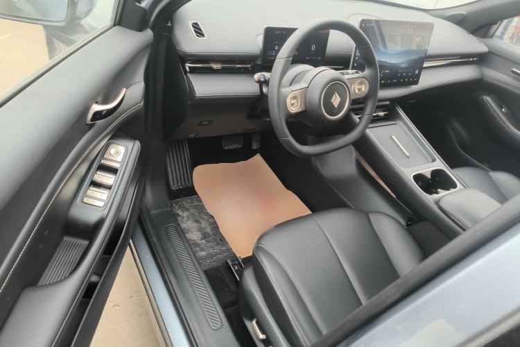 Used Baojun Yunhai 2024 140km Plug-in Hybrid Version Driver Seat