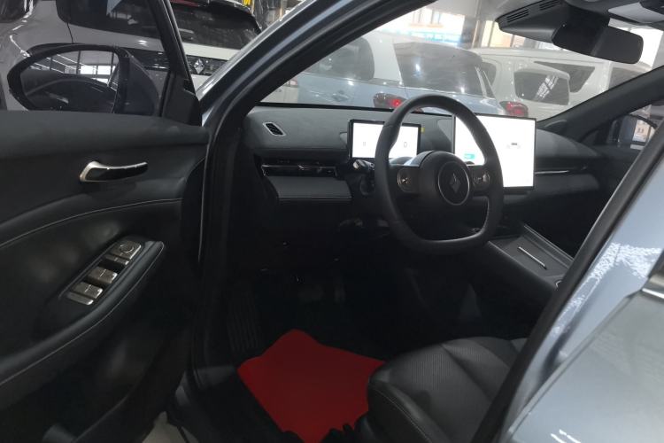 Used Baojun Yunhai 2024 140km Plug-in Hybrid Version Driver Seat