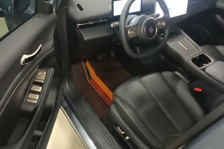 Used Baojun Yunhai 2024 140km Plug-in Hybrid Version Driver Seat