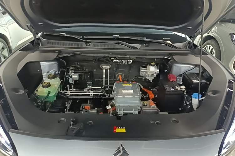 Used Baojun Yunhai 2024 600km Pure Electric Version Engine Bay
