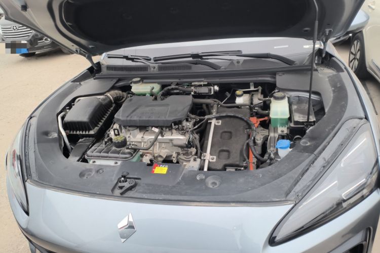 Used Baojun Yunhai 2024 140km Plug-in Hybrid Version Engine Bay