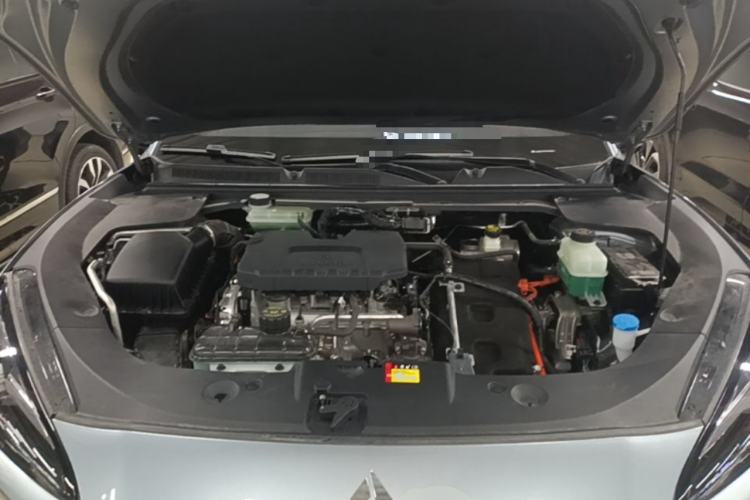 Used Baojun Yunhai 2024 140km Plug-in Hybrid Version Engine Bay