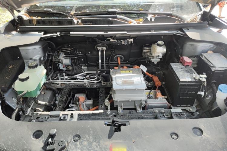 Used Baojun Yunhai 2024 600km Pure Electric Version Engine Bay