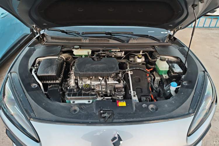 Used Baojun Yunhai 2024 140km Plug-in Hybrid Version Engine Bay