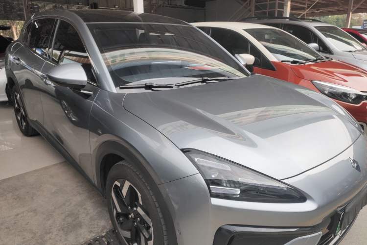 Used Baojun Yunhai 2024 140km Plug-in Hybrid Version Exterior 2