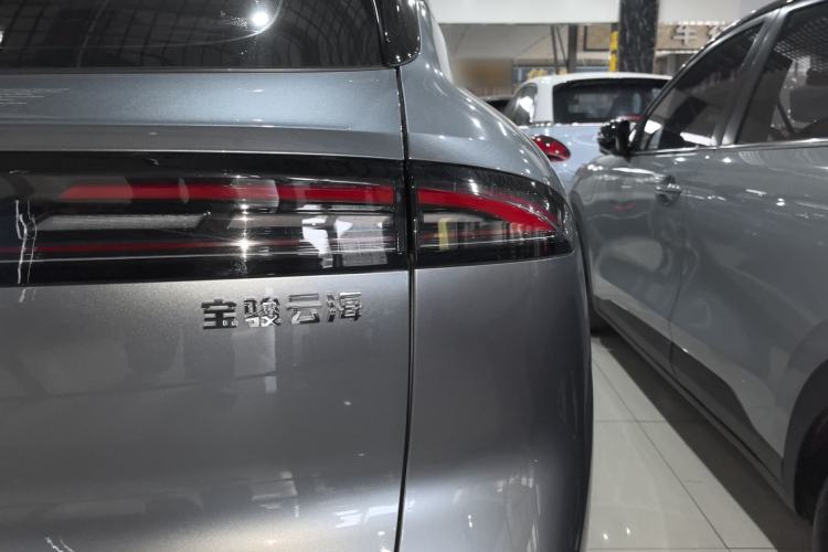 Used Baojun Yunhai 2024 140km Plug-in Hybrid Version Exterior 2