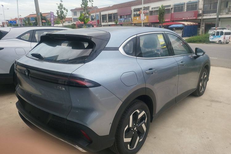 Used Baojun Yunhai 2024 140km Plug-in Hybrid Version Exterior 3