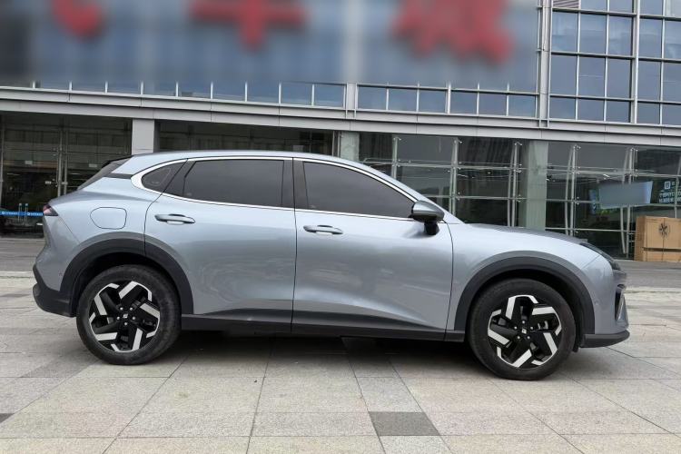 Used Baojun Yunhai 2024 140km Plug-in Hybrid Version Exterior 3