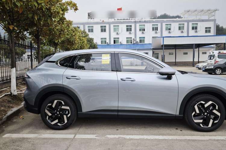 Used Baojun Yunhai 2024 600km Pure Electric Version Exterior 4