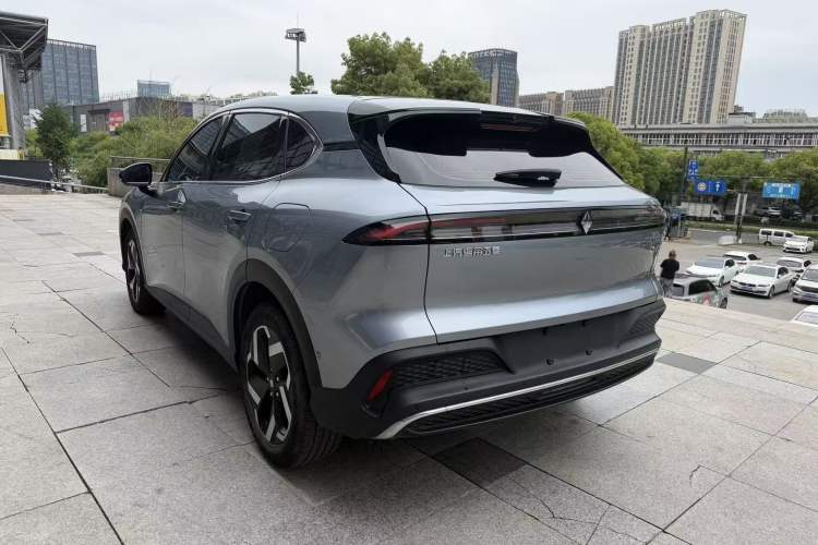 Used Baojun Yunhai 2024 140km Plug-in Hybrid Version Exterior 6