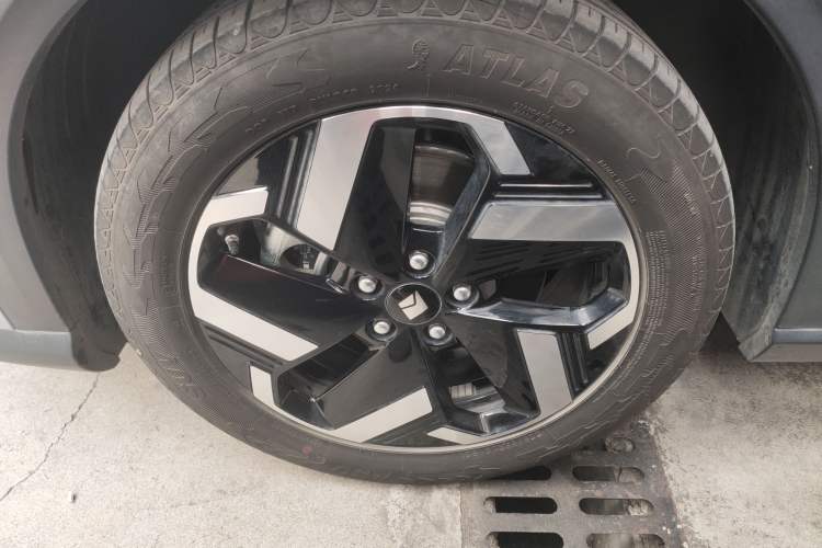 Used Baojun Yunhai 2024 140km Plug-in Hybrid Version Exterior 7
