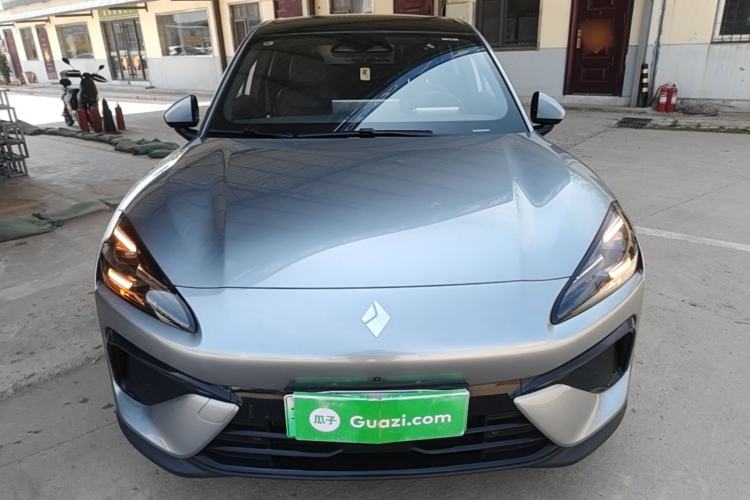 Used Baojun Yunhai 2024 140km Plug-in Hybrid Version Front