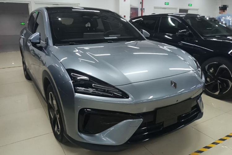Used Baojun Yunhai 2024 140km Plug-in Hybrid Version Front Right 45 Deg