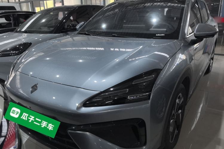 Used Baojun Yunhai 2024 140km Plug-in Hybrid Version Front