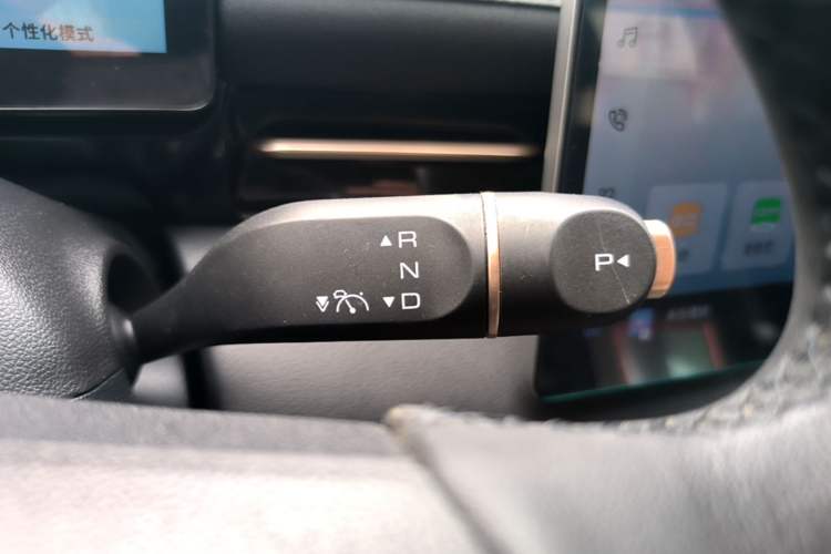 Used Baojun Yunhai 2024 500km Pure Electric Version Gear Lever