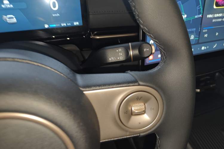 Used Baojun Yunhai 2024 140km Plug-in Hybrid Version Gear Lever