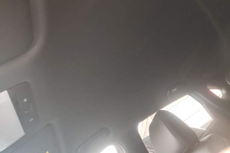 Used Baojun Yunhai 2024 140km Plug-in Hybrid Version Headliner