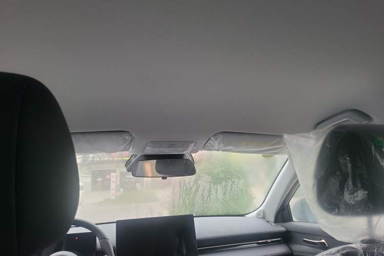 Used Baojun Yunhai 2024 140km Plug-in Hybrid Version Headliner