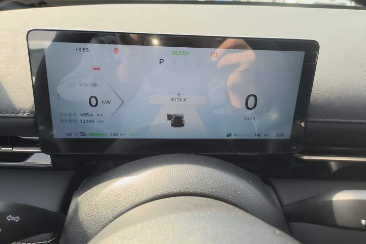 Used Baojun Yunhai 2024 140km Plug-in Hybrid Version Instrument Cluster