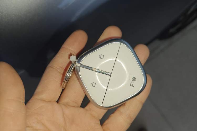 Used Baojun Yunhai 2024 140km Plug-in Hybrid Version Interior 1
