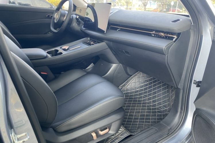 Used Baojun Yunhai 2024 500km Pure Electric Version Interior 5