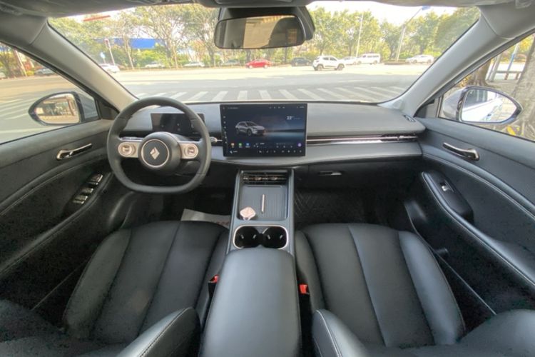 Used Baojun Yunhai 2024 500km Pure Electric Version Interior 6