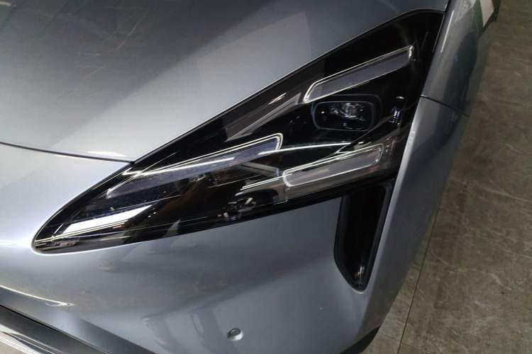 Used Baojun Yunhai 2024 600km Pure Electric Version Left Front Headlight