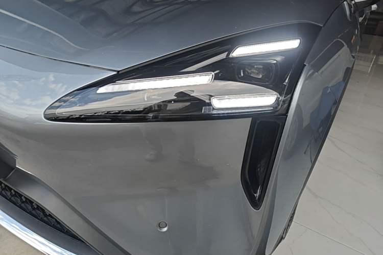 Used Baojun Yunhai 2024 600km Pure Electric Version Left Front Headlight