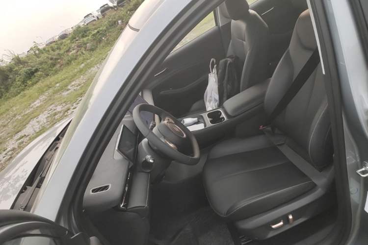 Used Baojun Yunhai 2024 60km Plug-in Hybrid Version Left Front Seat