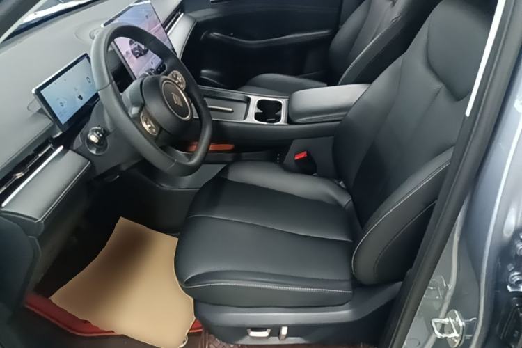 Used Baojun Yunhai 2024 600km Pure Electric Version Left Front Seat