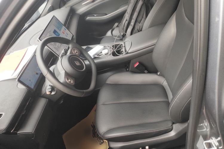 Used Baojun Yunhai 2024 140km Plug-in Hybrid Version Left Front Seat