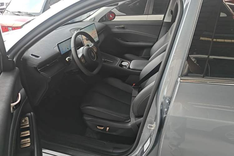 Used Baojun Yunhai 2024 600km Pure Electric Version Left Front Seat