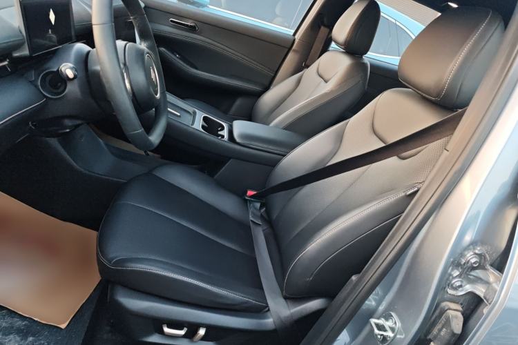 Used Baojun Yunhai 2024 140km Plug-in Hybrid Version Left Front Seat