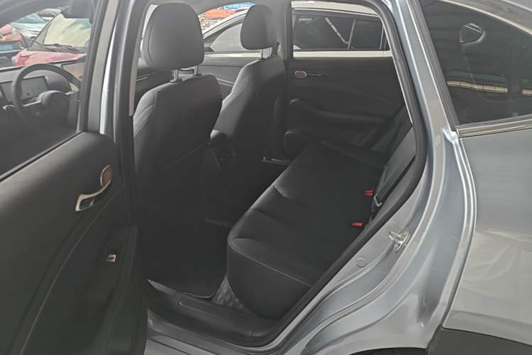 Used Baojun Yunhai 2024 600km Pure Electric Version Left Rear Seat
