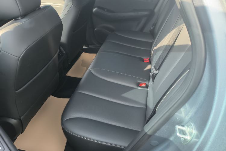 Used Baojun Yunhai 2024 140km Plug-in Hybrid Version Left Rear Seat